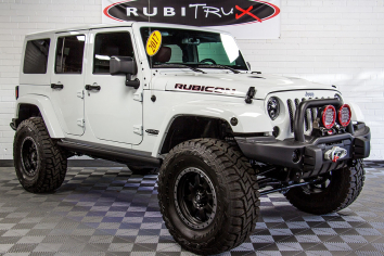 2017 Jeep Wrangler Rubicon Unlimited White