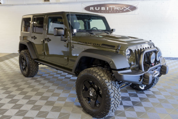 2015 Jeep Wrangler Rubicon Unlimited Tank