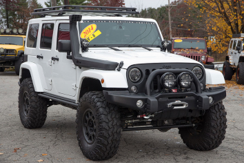 2014 Jeep Wrangler Rubicon Unlimited White HEMI Conversion