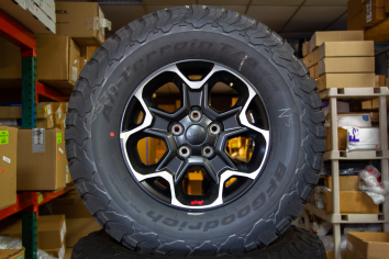 Front View of the new style Rubicon stock wheel and tire.